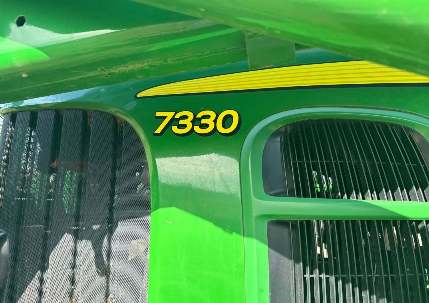 FB7083J